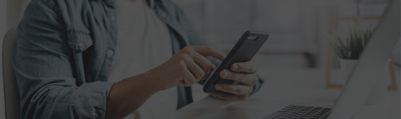 How can I use voice search to effectively reach my audience?